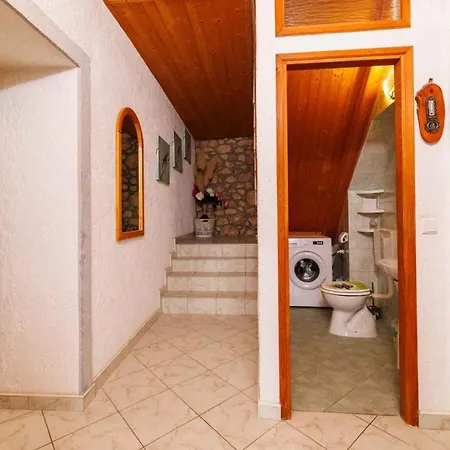 In 53376 * Bribir (Primorje-Gorski Kotar)